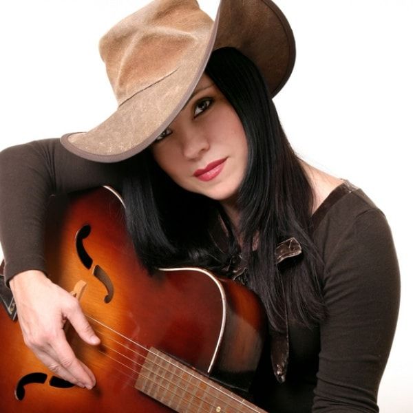 I Think The World Needs A Drink | Terri Clark Playback als download